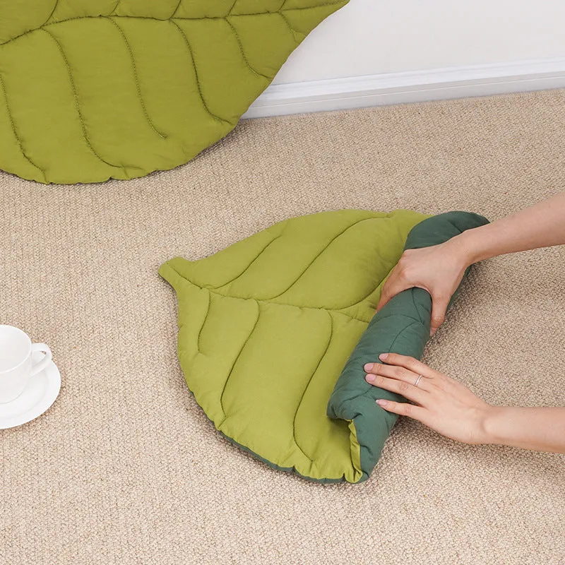 NNEDSZ 2 Pcs Green Leaf-Shaped Pet Sleeping Mat - Durable Dog Floor Pad & Cat Bed for Sleeping and Playtime