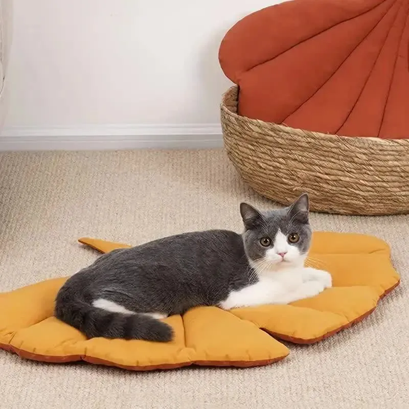 NNEDSZ 2 Pcs Green Leaf-Shaped Pet Sleeping Mat - Durable Dog Floor Pad & Cat Bed for Sleeping and Playtime