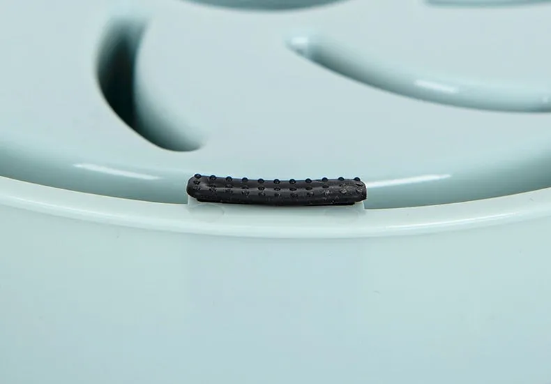 Slow Training Pet Feeder in Pastel Blue